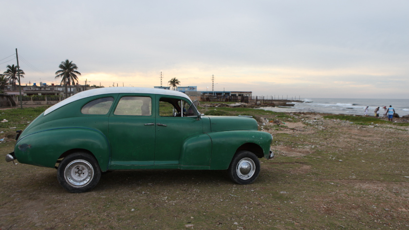 blog cuba - cuba - la havane - voiture - americaine - vieille americaine - taxi - route - balade