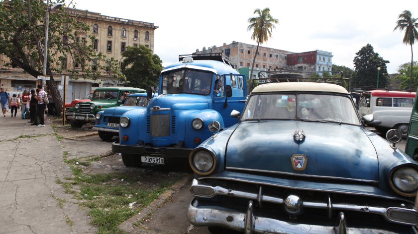 blog cuba - cuba - la havane - voiture - americaine - vieille americaine - taxi - route - balade