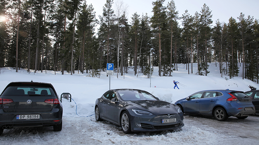blog-norvege-voiture-electrique-voiture electrique- recharge-borne-energie-petrole-objectif 2025- record mondial